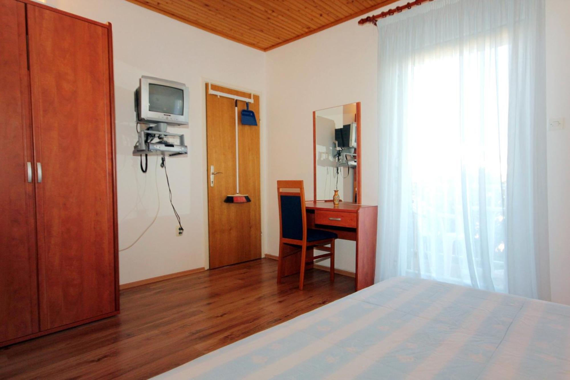 Apartments And Rooms By The Sea Mandre, Pag - 3557 Kolan Chambre photo